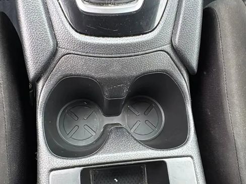 Used 2022 Nissan Rogue Sport S AWD/4WD image 17