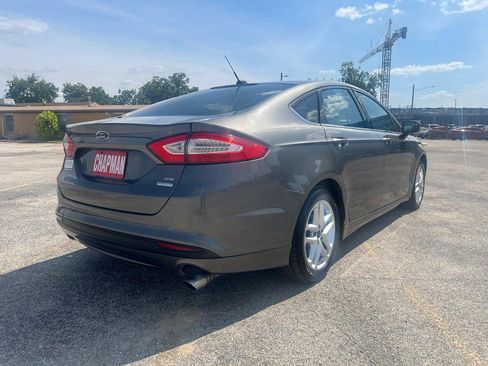 Used 2014 Ford Fusion SE FWD image 6