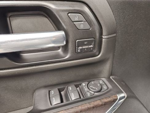 Used 2022 GMC Sierra 2500 Denali image 17