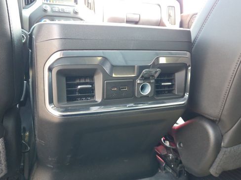 Used 2022 Chevrolet Silverado 2500 LTZ AWD/4WD image 23
