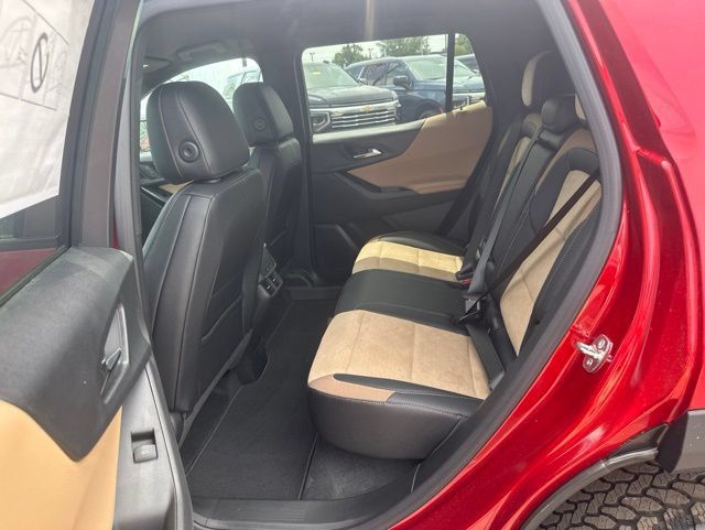 New 2026 Chevrolet Equinox ACTIV w/ Convenience Package III FWD image 29