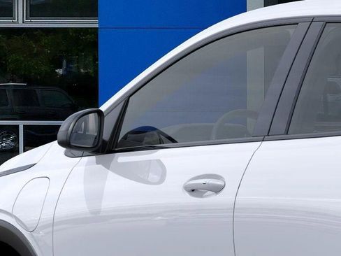 New 2027 Chevrolet Bolt LT w/ Comfort Package image 12