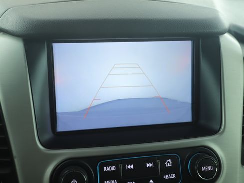 Used 2018 GMC Yukon SLT w/ Open Road Package image 4