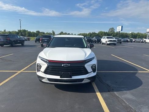 Used 2024 Chevrolet Blazer LT w/ Redline Edition FWD image 8
