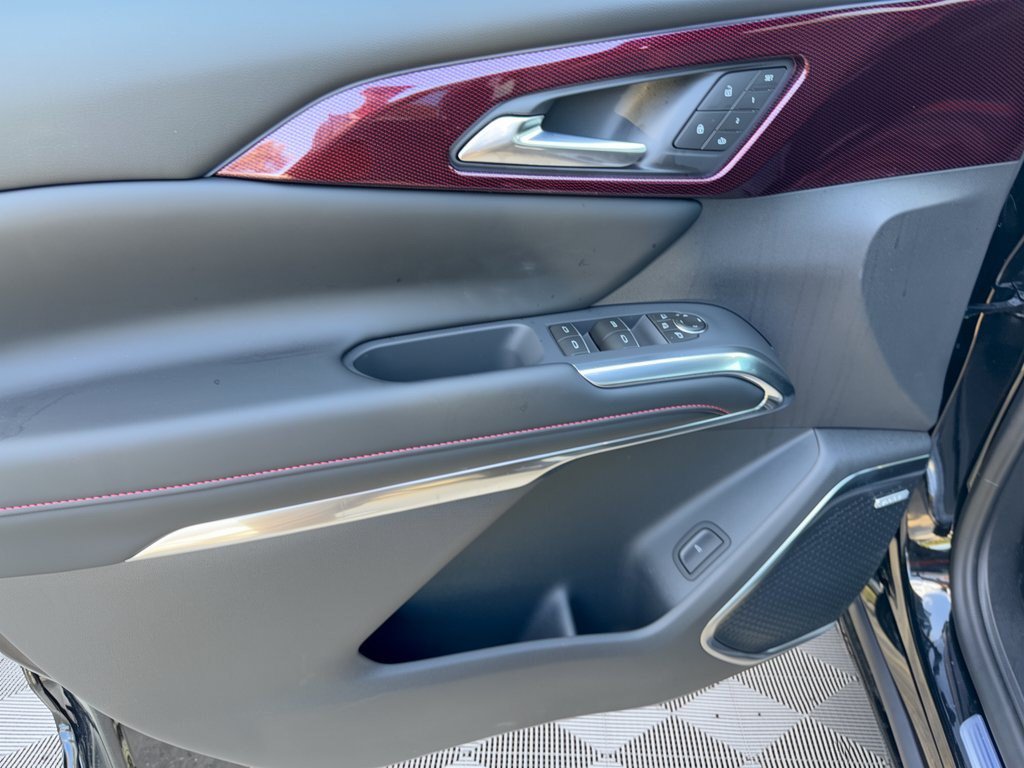 New 2027 Chevrolet Traverse RS FWD image 14