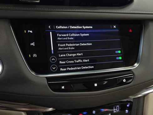 Used 2021 Cadillac XT5 Premium Luxury AWD/4WD image 26