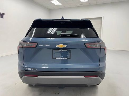 New 2026 Chevrolet Equinox LT w/ Safety and Technology Package FWD image 6