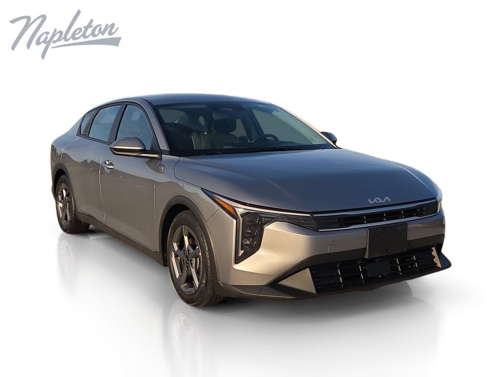 Used 2025 Kia K4 FWD image 8