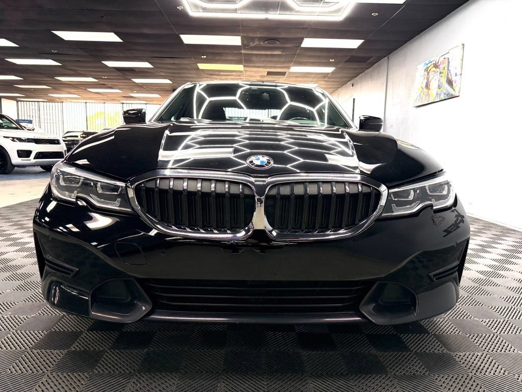 Used 2021 BMW 330i xDrive Sedan w/ Convenience Package AWD/4WD image 3