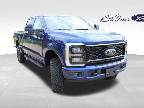 New 2026 Ford F250 Lariat w/ Tremor Off-Road Package image 2