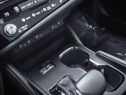 Certified 2025 Lexus ES 350 w/ Premium Package FWD image 17