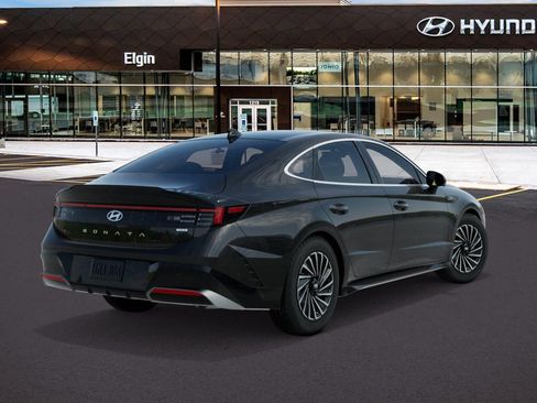 New 2026 Hyundai Sonata Limited FWD image 4