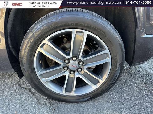 Used 2018 GMC Acadia Denali w/ Technology Package image 11