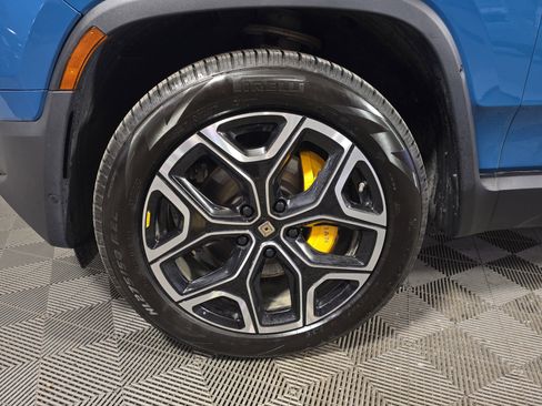 Used 2022 Rivian R1T Launch Edition image 9