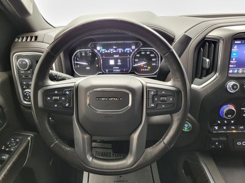 Used 2022 GMC Sierra 3500 Denali w/ Technology Package image 15