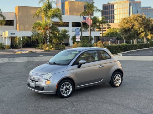 Used 2015 FIAT 500 Pop FWD image 1