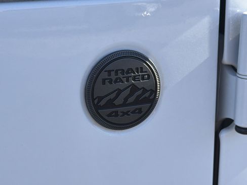 Used 2022 Jeep Wrangler Unlimited Sport image 30