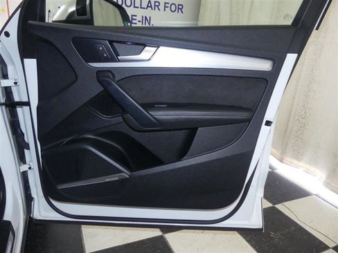 Used 2020 Audi SQ5 Premium Plus image 24