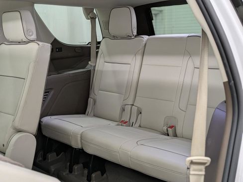 Used 2021 GMC Yukon Denali w/ Denali Premium Package image 17