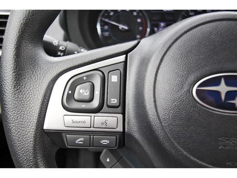 Used 2017 Subaru Forester 2.5i Premium AWD/4WD image 15
