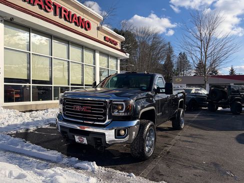 Used 2015 GMC Sierra 2500 SLE w/ SLE Preferred Package image 2