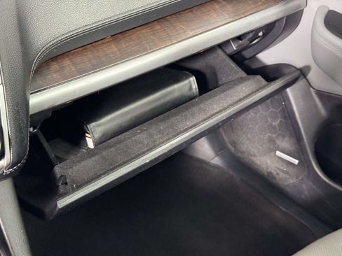 Used 2019 Subaru Outback 2.5i Limited AWD/4WD image 28
