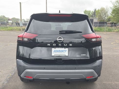 Used 2023 Nissan Rogue S AWD/4WD image 22