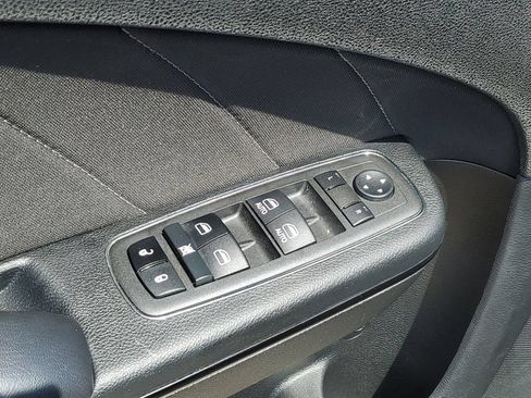 Used 2022 Dodge Charger SXT w/ Blacktop Package AWD/4WD image 28