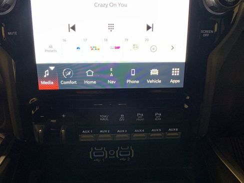 Used 2024 RAM 2500 Big Horn w/ Level 2 Equipment Group image 39