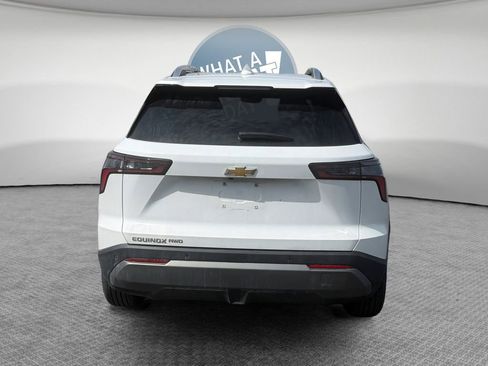 Used 2025 Chevrolet Equinox LT w/ Convenience Package II image 5