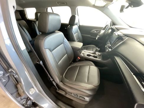 Used 2019 Chevrolet Traverse RS AWD/4WD image 25
