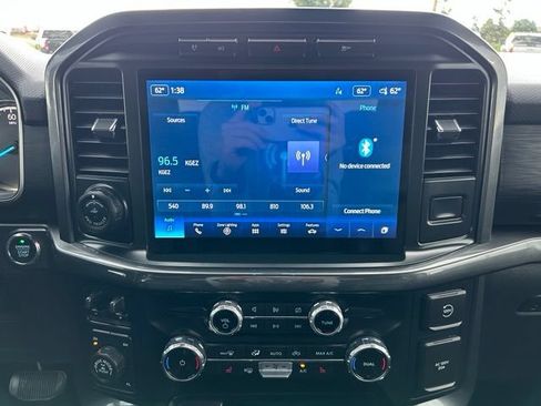 Used 2022 Ford F150 XLT w/ Equipment Group 302A High AWD/4WD image 18