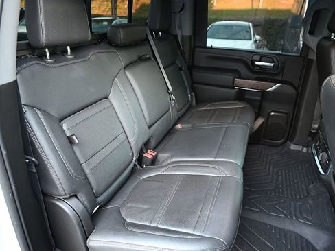 Used 2022 GMC Sierra 2500 Denali w/ Denali Ultimate Package image 12