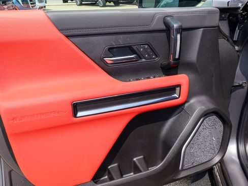 New 2026 GMC Hummer EV 3X w/ Carbon Fiber Edition Package image 17