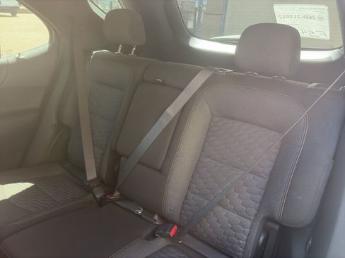 Used 2021 Chevrolet Equinox LT w/ LPO, Cargo Package AWD/4WD image 23