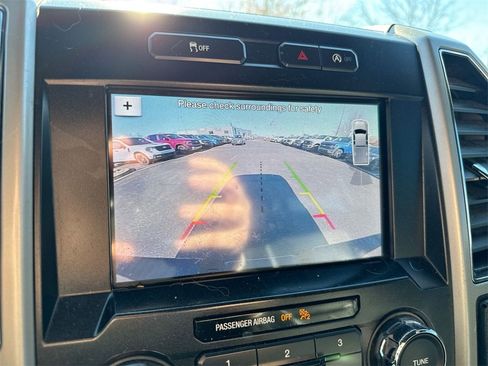 Used 2019 Ford F150 Lariat image 15