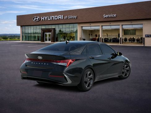 New 2026 Hyundai Elantra SEL Sport FWD image 5