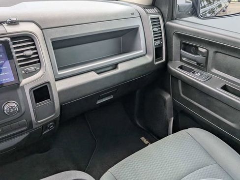 Used 2019 RAM 1500 Express w/ Express Value Package AWD/4WD image 16