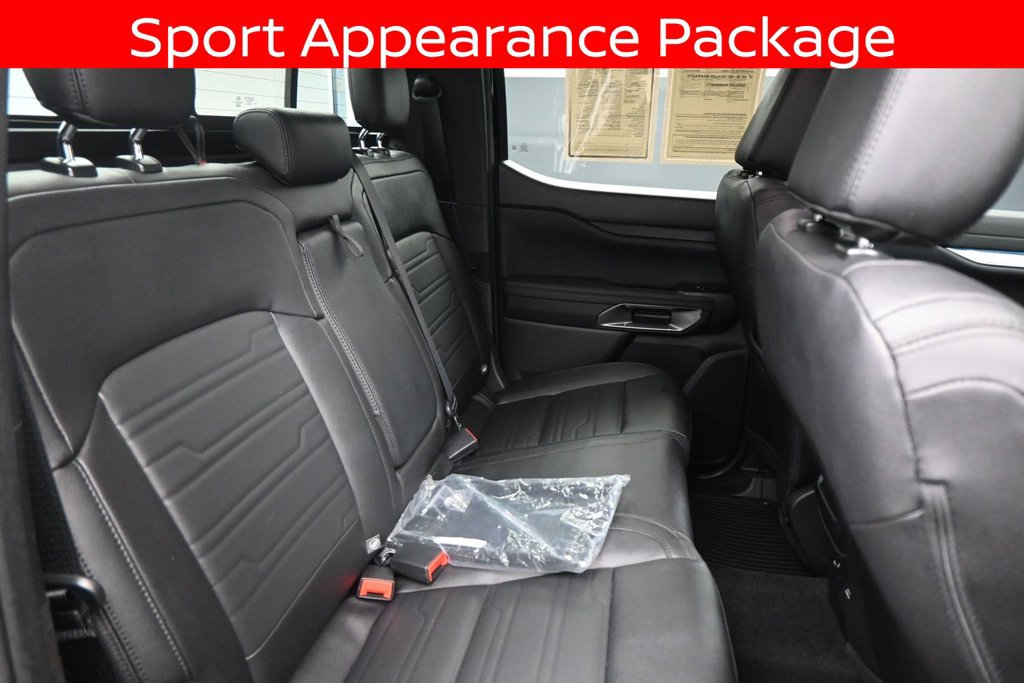 Used 2025 Ford Ranger Lariat w/ FX4 Off-Road Package AWD/4WD image 18