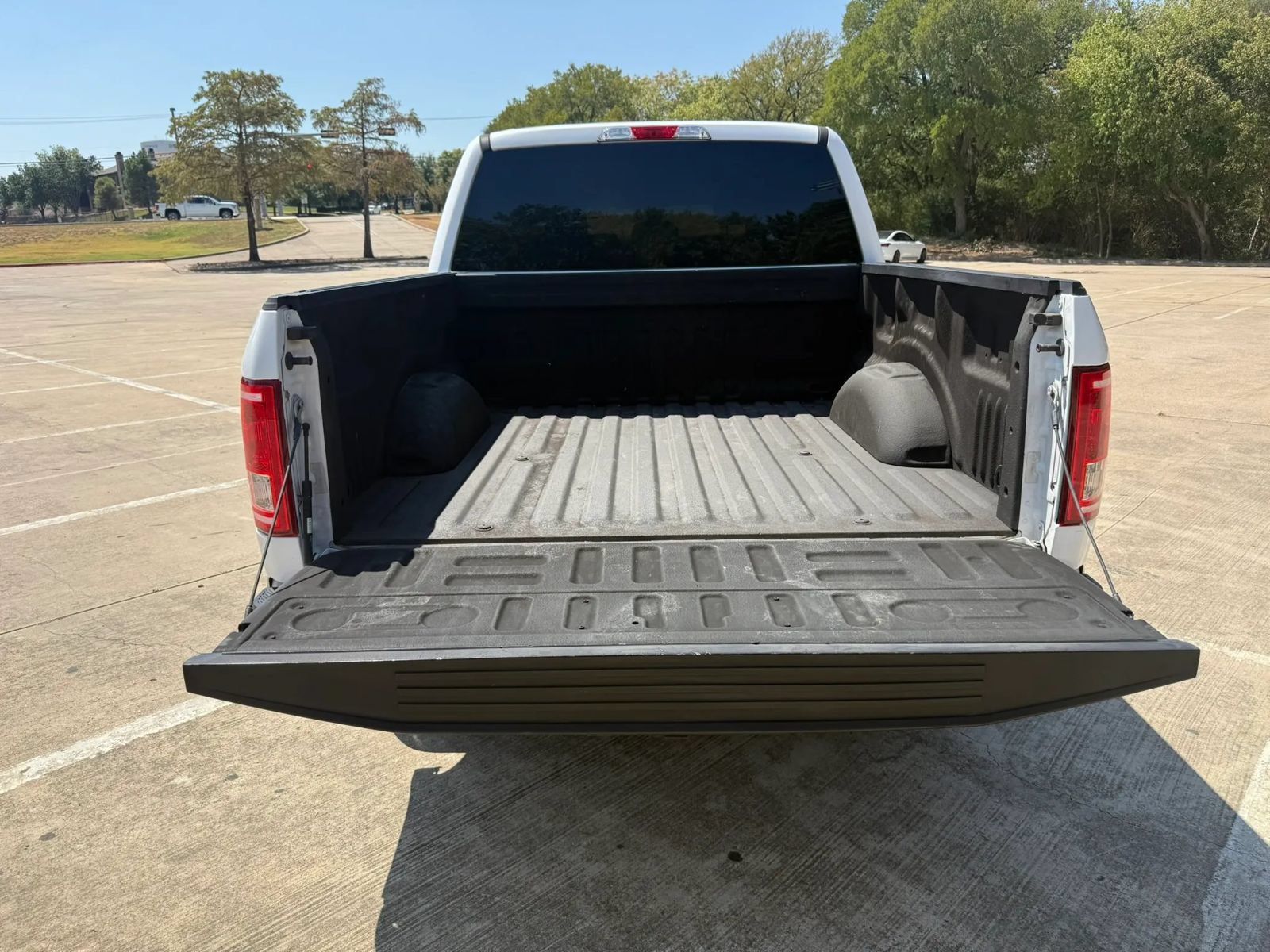 Used 2017 Ford F150 XL w/ Equipment Group 101A Mid RWD image 11