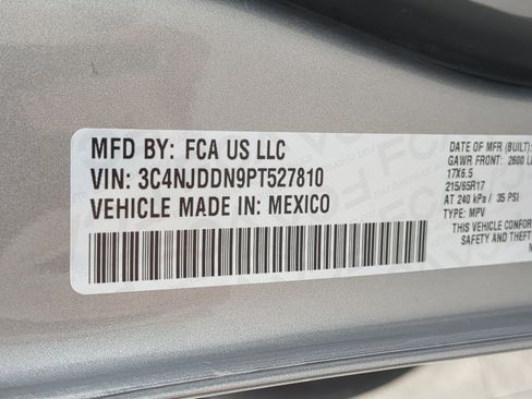 Used 2023 Jeep Compass Trailhawk image 35