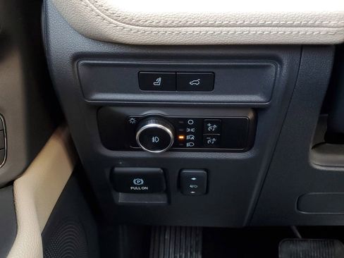 Used 2024 Ford Expedition Max Limited image 15