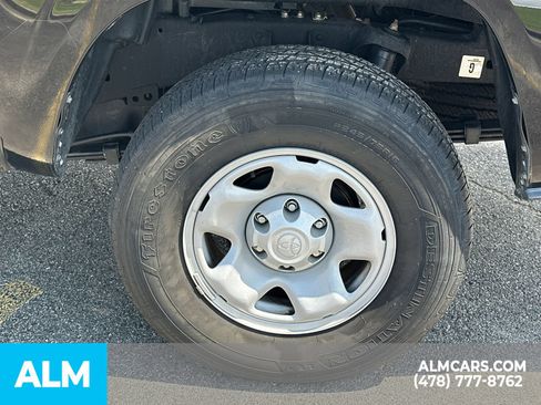 Used 2023 Toyota Tacoma SR AWD/4WD image 22