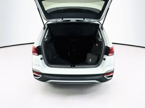 Used 2023 Volkswagen Taos SE w/ Panoramic Sunroof Package FWD image 30