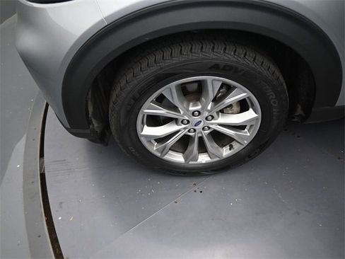Used 2023 Ford Explorer Limited image 40