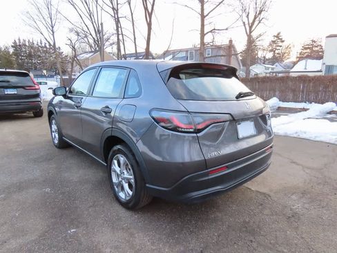 Certified 2023 Honda HR-V LX image 4