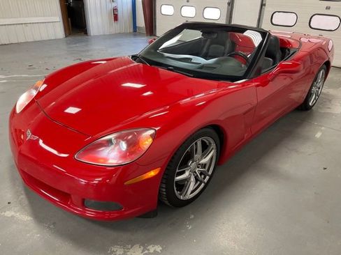 Used 2006 Chevrolet Corvette Convertible w/ Preferred Equipment Group RWD image 14
