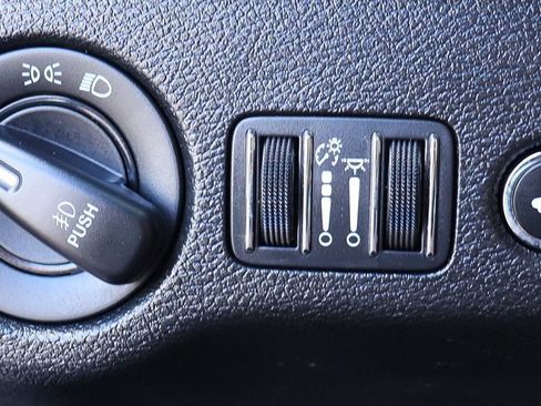 Used 2021 Dodge Charger R/T image 41