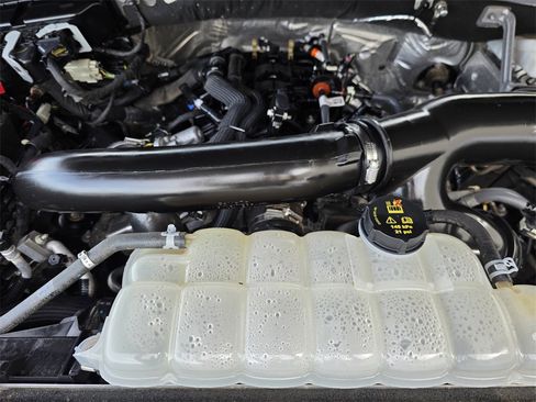 Used 2023 Ford Expedition Limited image 22