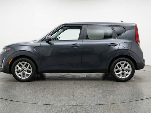 Used 2025 Kia Soul LX w/ LX Technology Package image 5